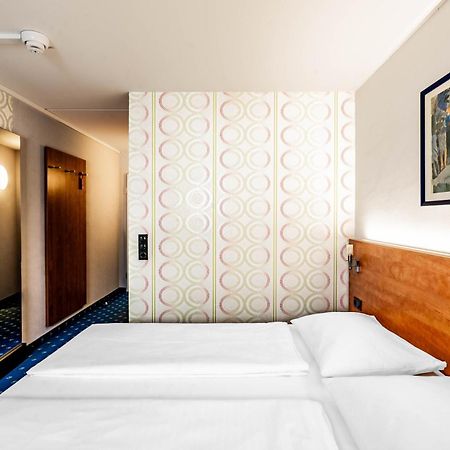 Bonjour Tagungshotel Stuttgart-غيرلينغن المظهر الخارجي الصورة