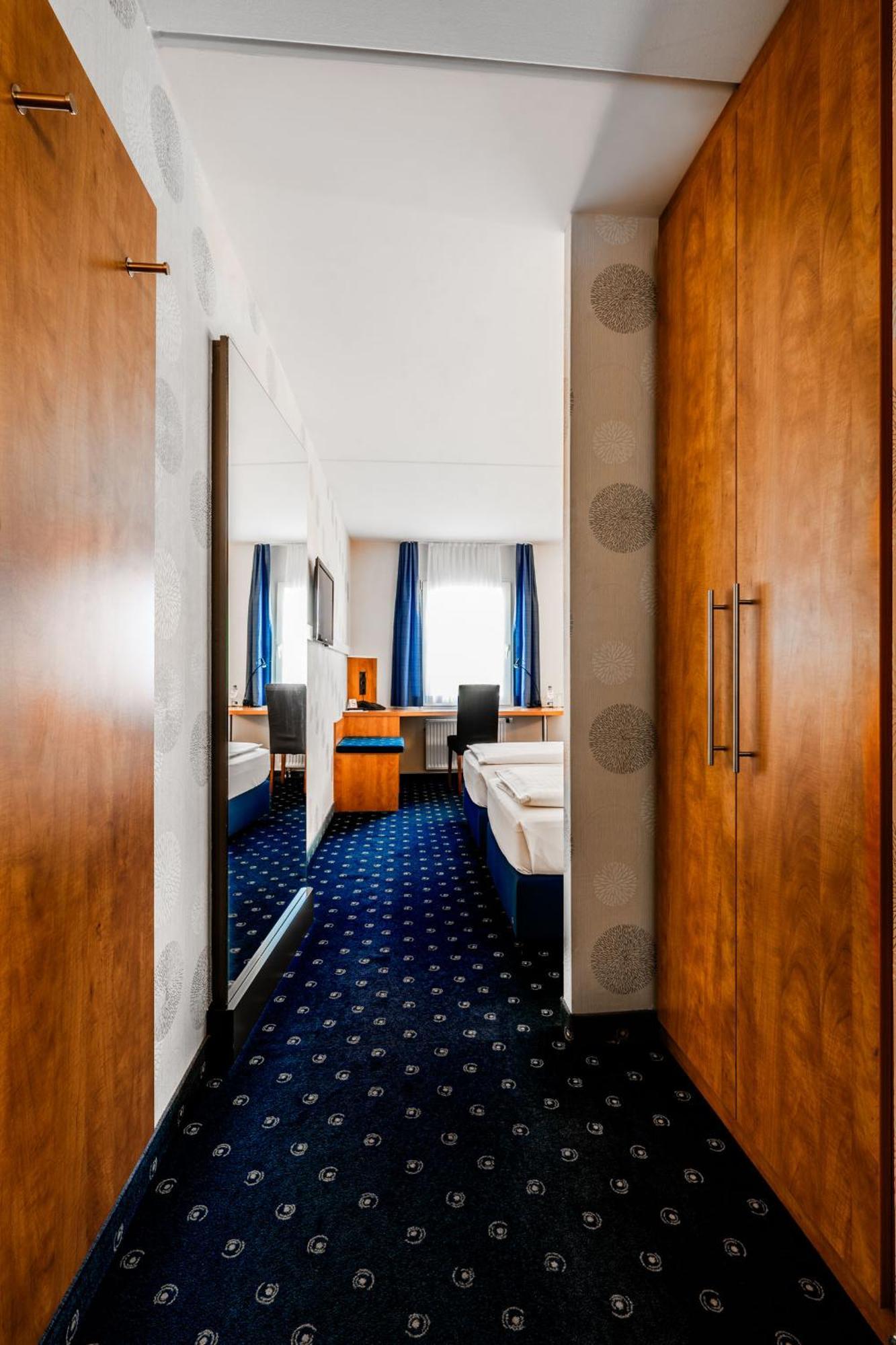 Bonjour Tagungshotel Stuttgart-غيرلينغن المظهر الخارجي الصورة