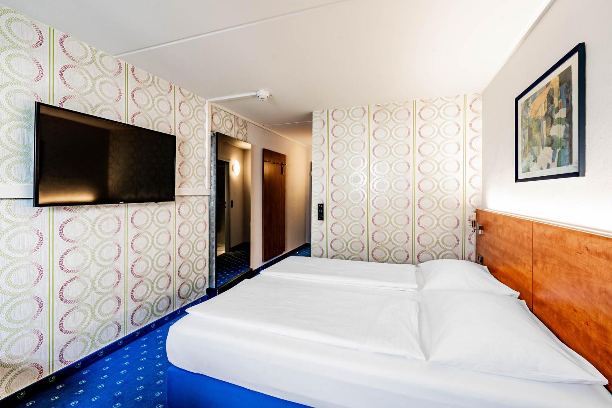 Bonjour Tagungshotel Stuttgart-غيرلينغن المظهر الخارجي الصورة
